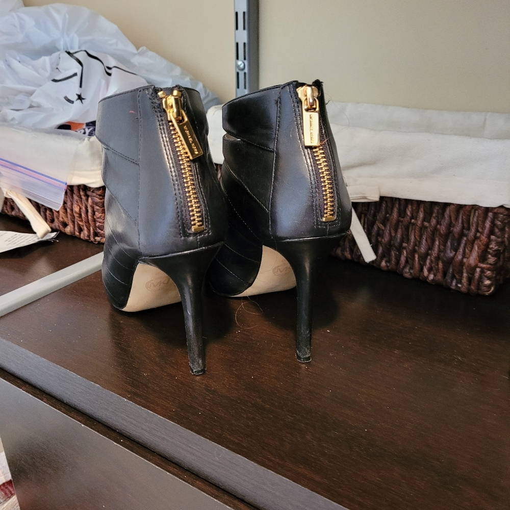 MICHAEL KORS SHOES